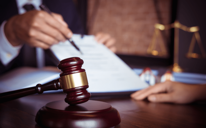 Debt Settlement Attorney – When You Should Hire an Attorney